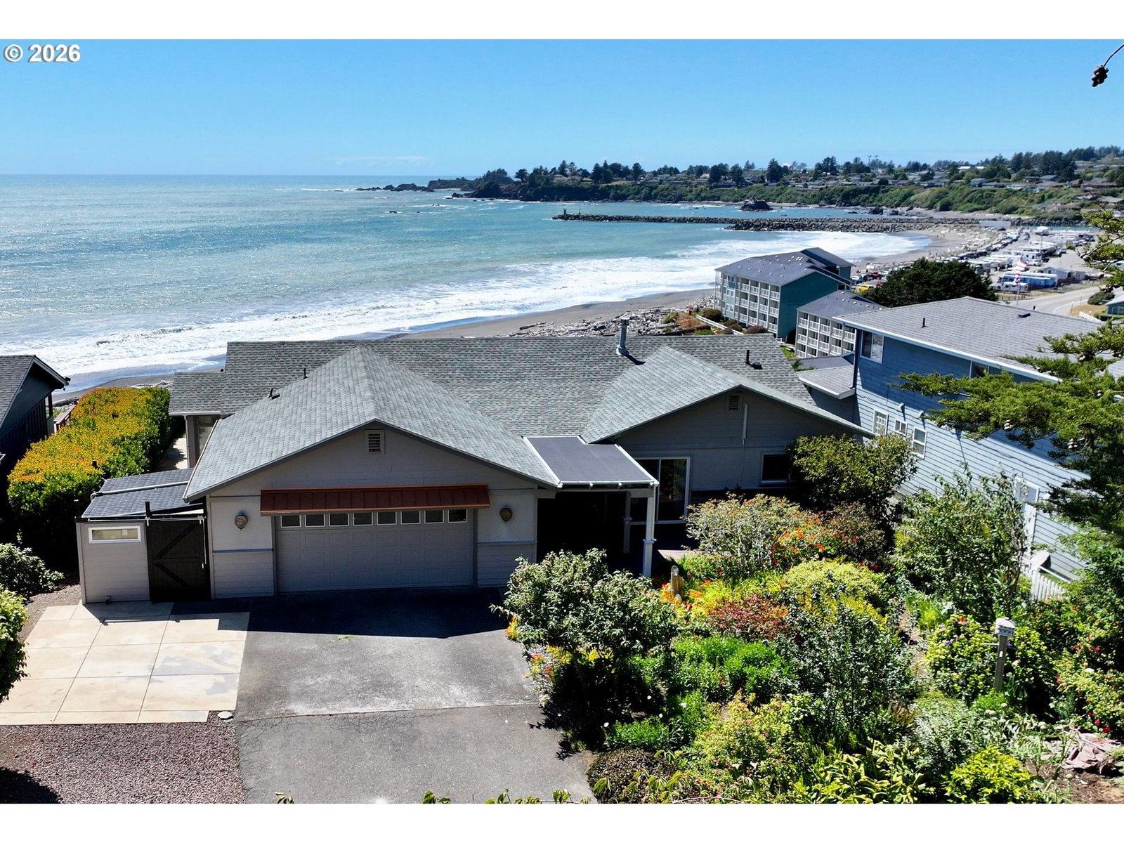 Listing photo 1 of 6