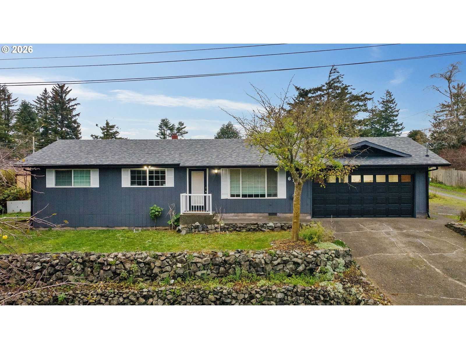 Listing photo 1 of 6