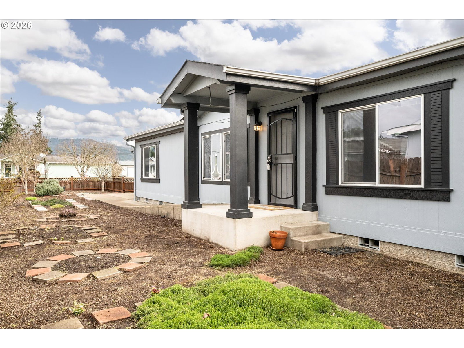 Primary listing photo, 2569 MAIA LOOP, Springfield, OR, 97477