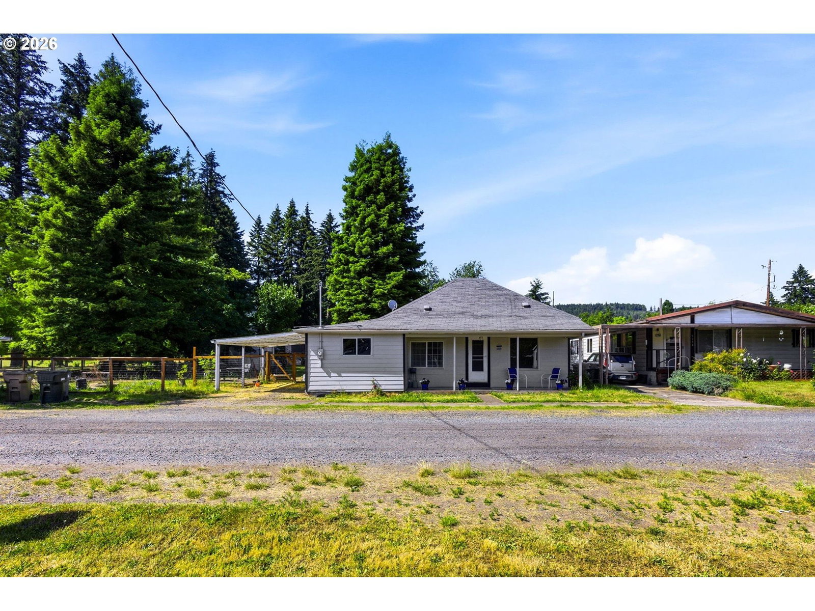 Listing photo 1 of 6