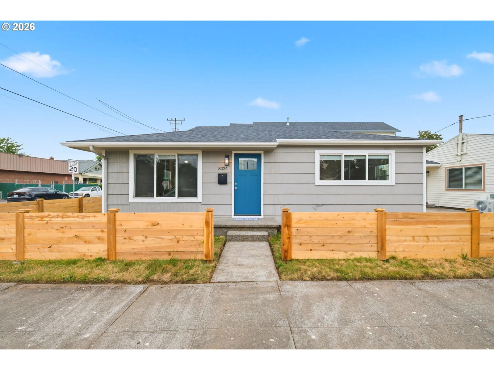 8024 NE FREMONT ST