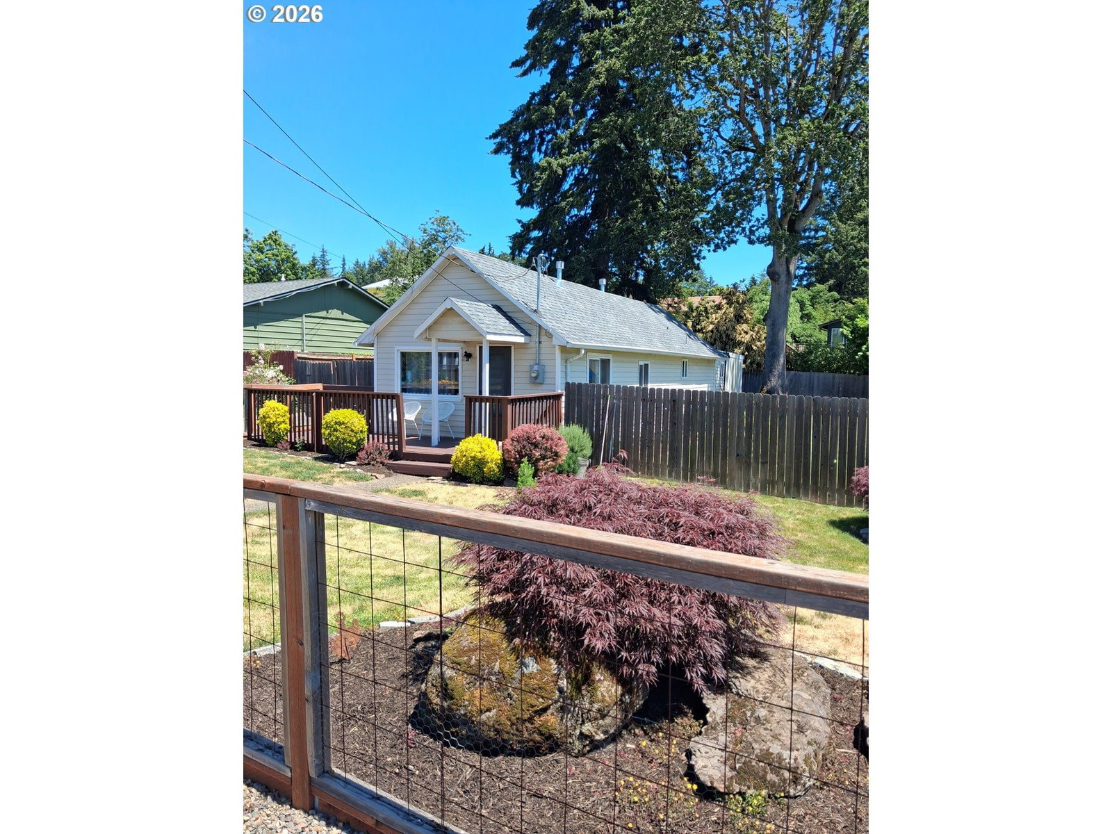 Listing photo 1 of 6