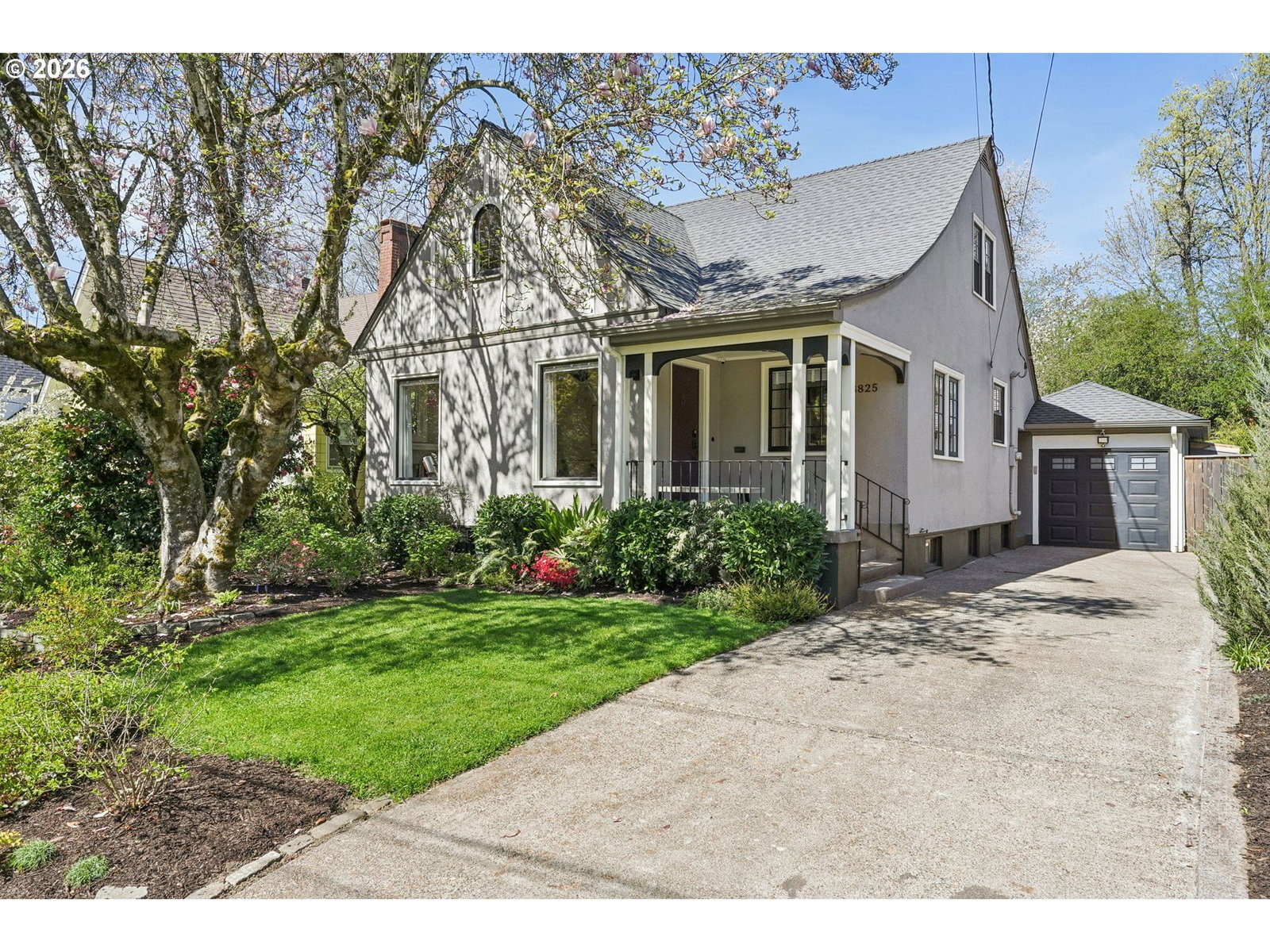 Primary listing photo, 3825 SE CARLTON ST, Portland, OR, 97202