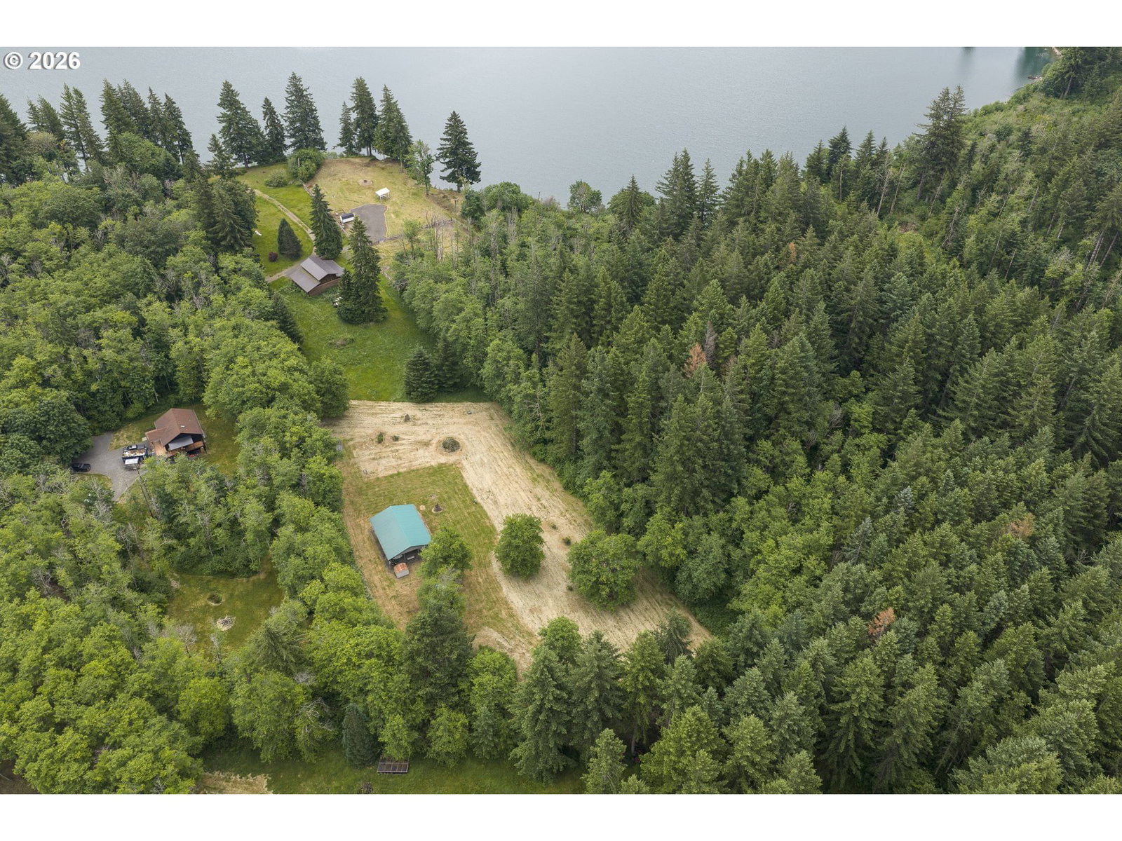 Listing photo 1 of 6