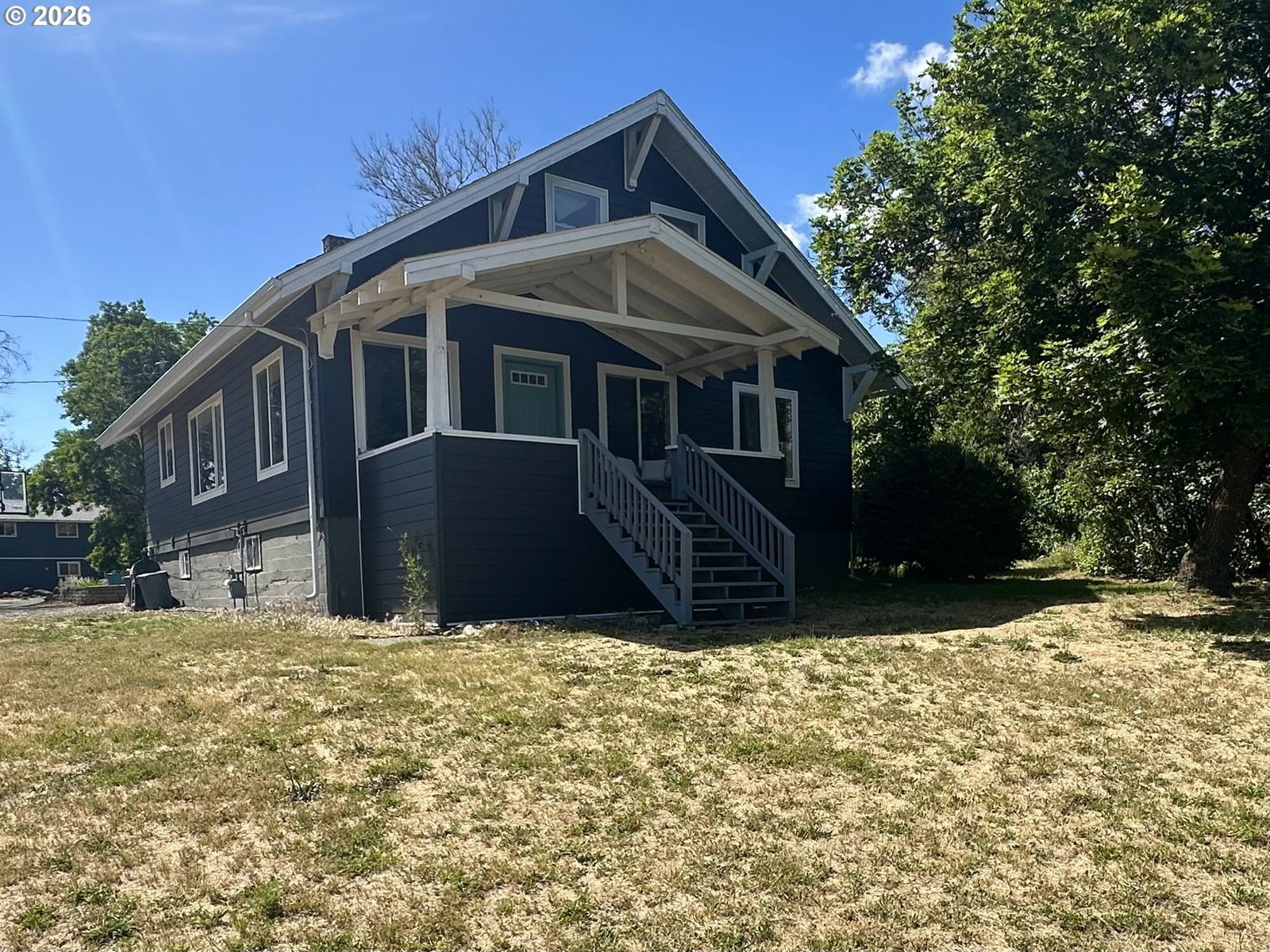 Listing photo 1 of 6