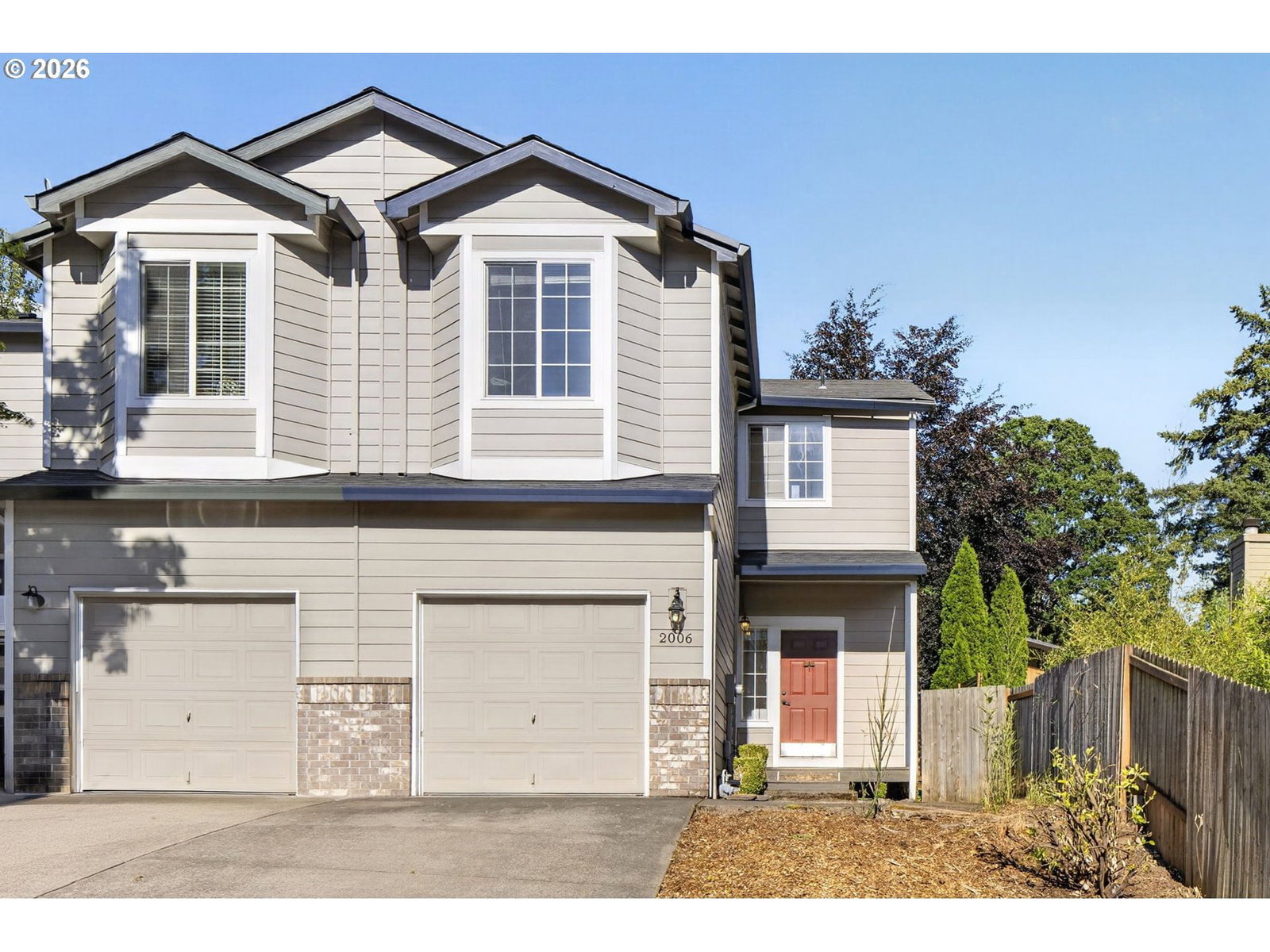Listing photo 1 of 6