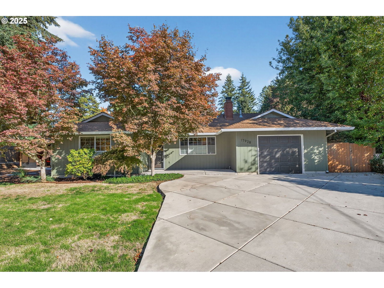 Primary listing photo, 17928 ROYAL CT, Lake Oswego, OR, 97035