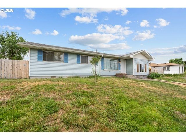 Listing photo 1 of 6