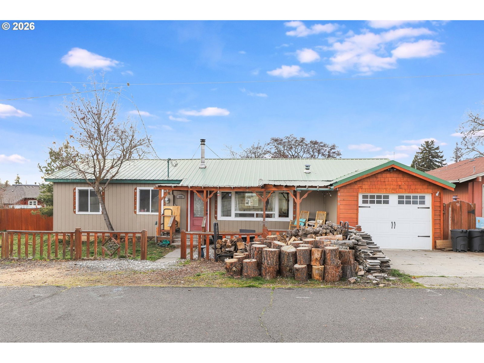 Listing photo 1 of 6