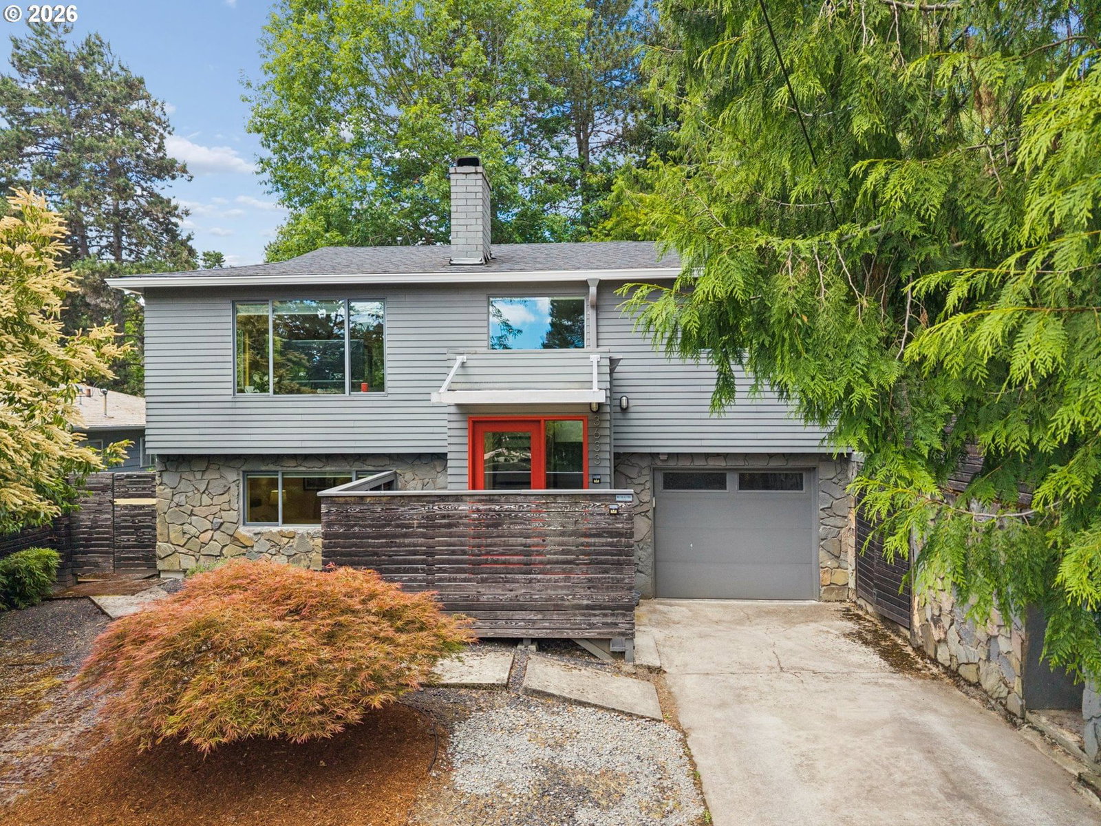 Listing photo 1 of 5