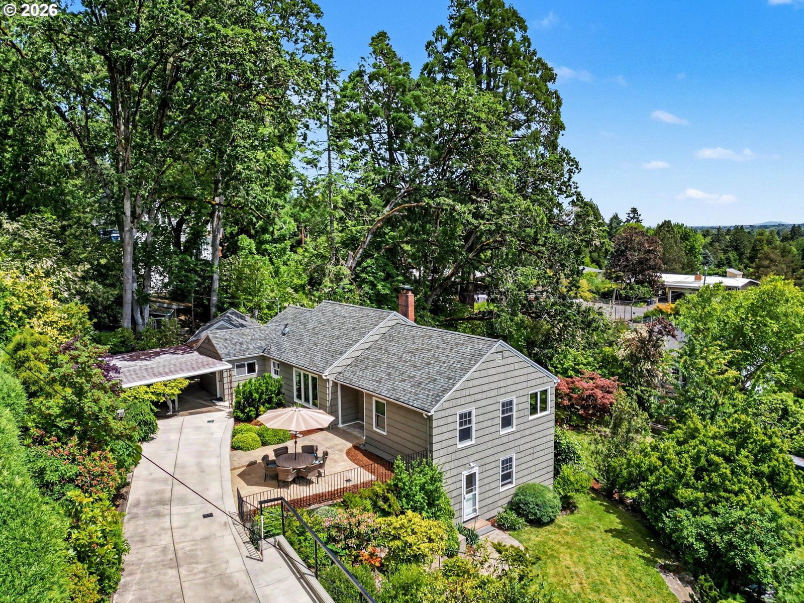 Listing photo 1 of 6