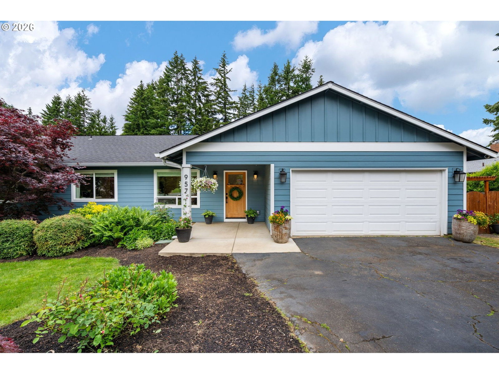 957 MARYLHURST DR