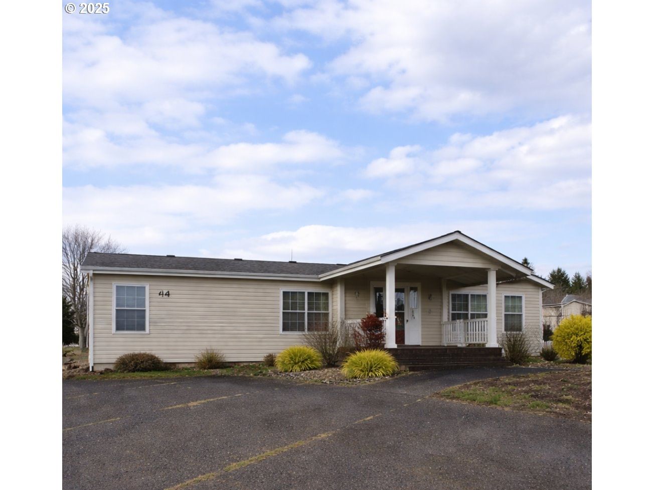 Listing photo 1 of 1