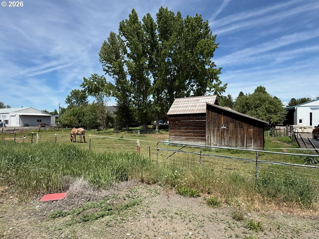 Listing photo 1 of 6