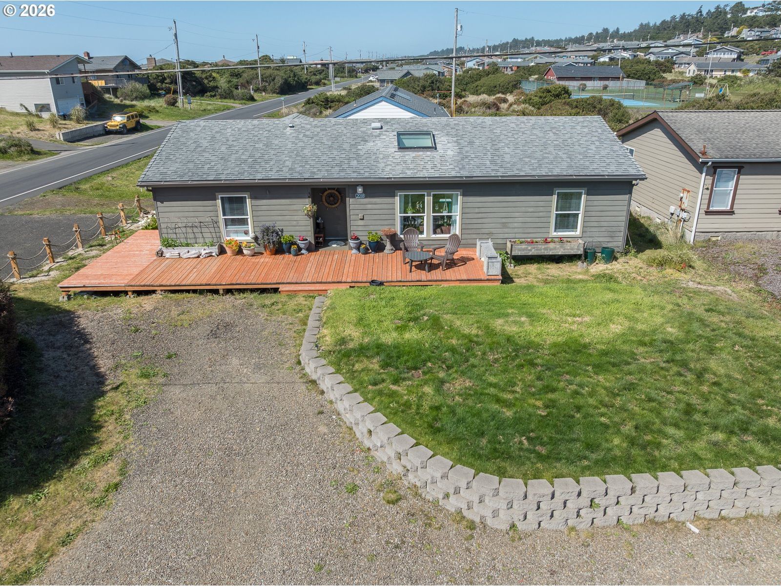 Listing photo 1 of 6