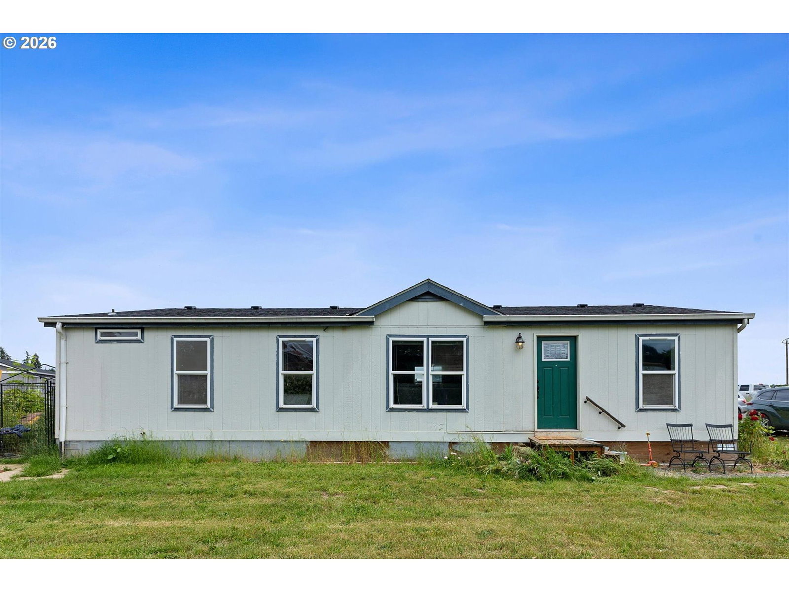 Listing photo 1 of 6