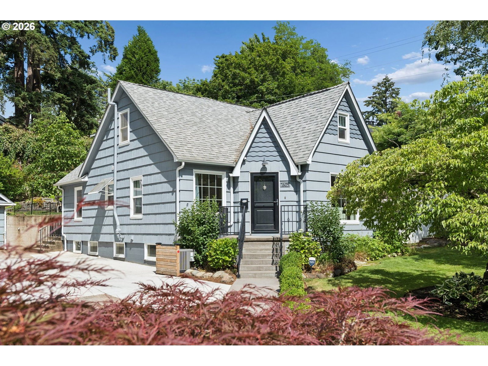 Listing photo 1 of 6