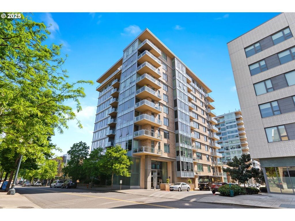 Listing photo 1 of 6