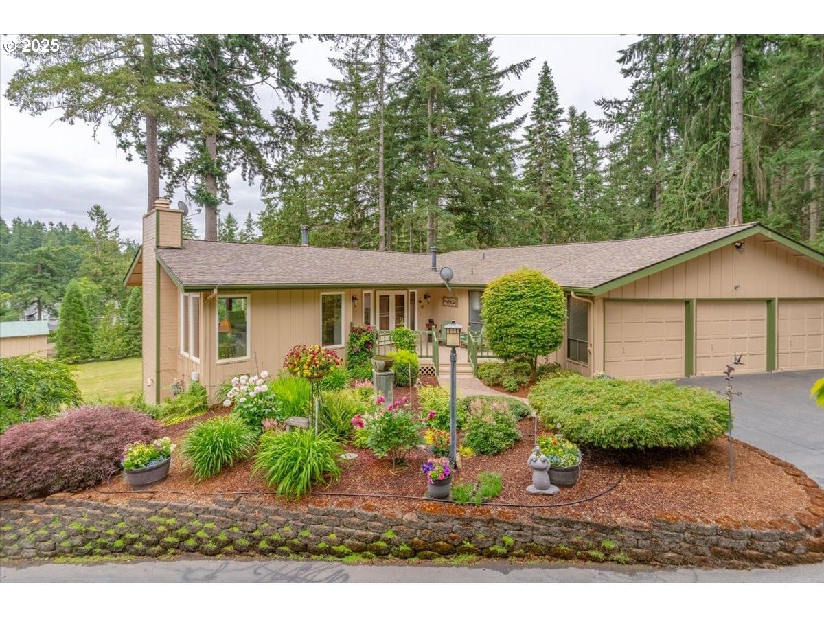 Primary listing photo, 9076 DALEVIEW RD, Salem, OR, 97317