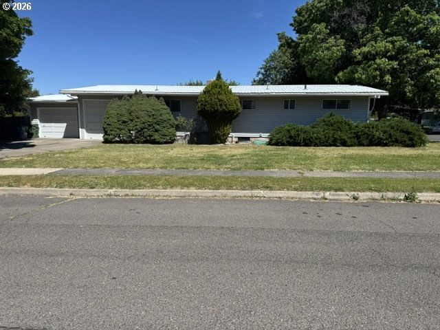 Listing photo 1 of 6