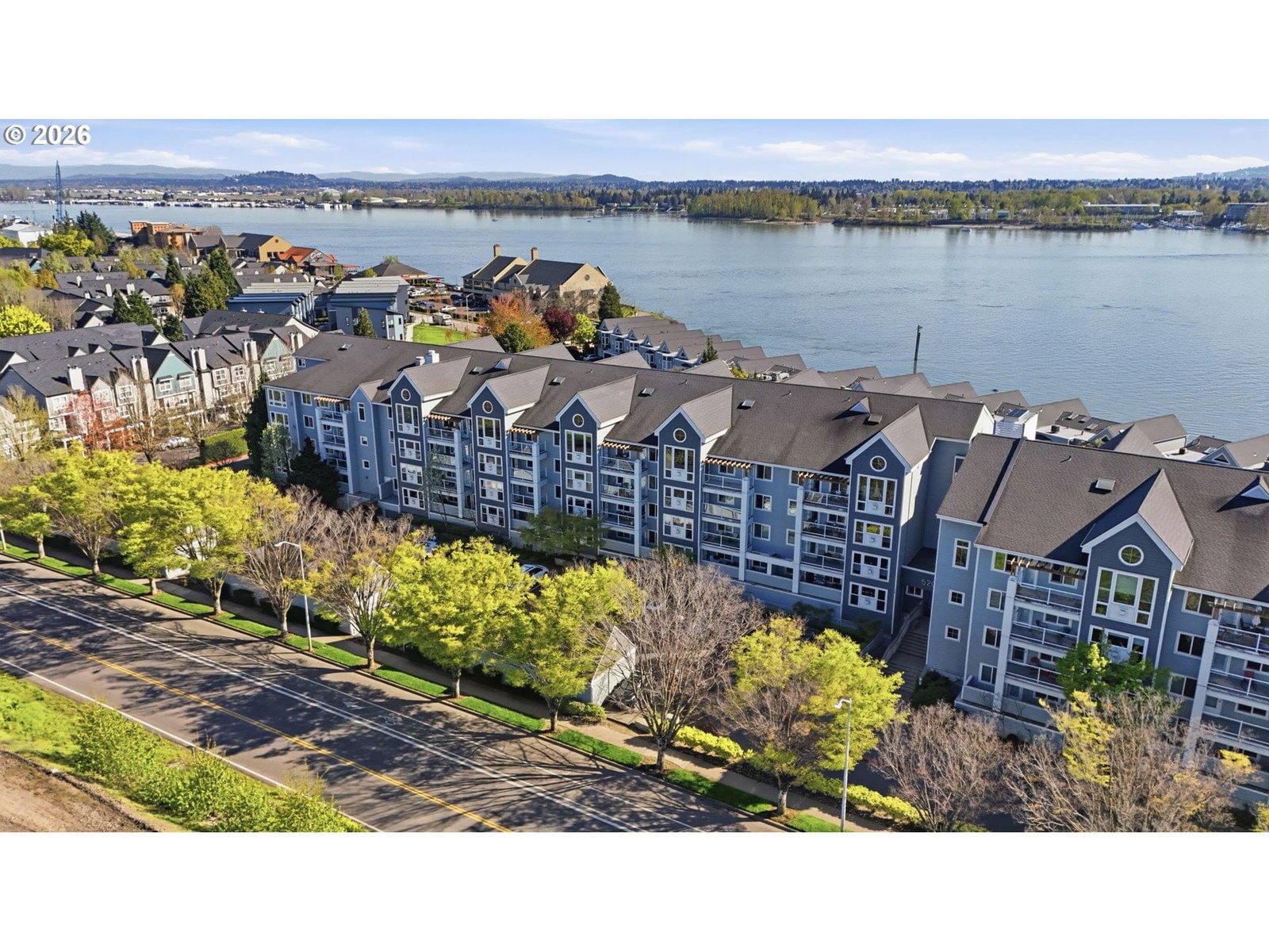 Primary listing photo, 520 SE COLUMBIA RIVER DR #422, Vancouver, WA, 98660