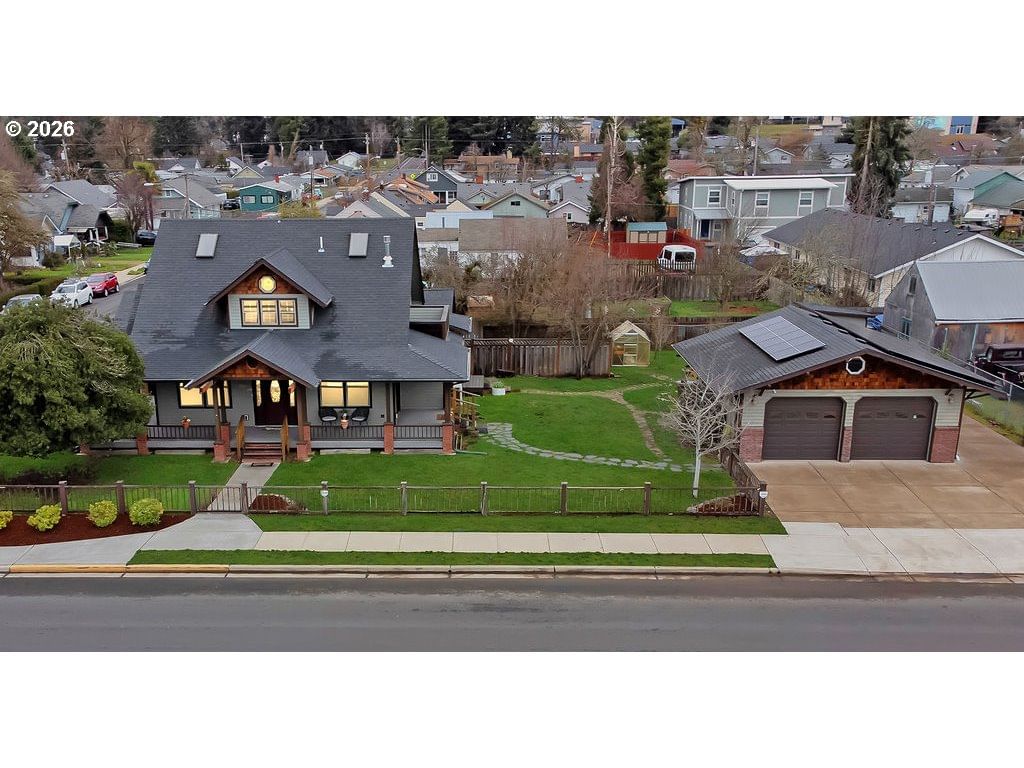 Primary listing photo, 1306 S 4TH ST, Cottage Grove, OR, 97424