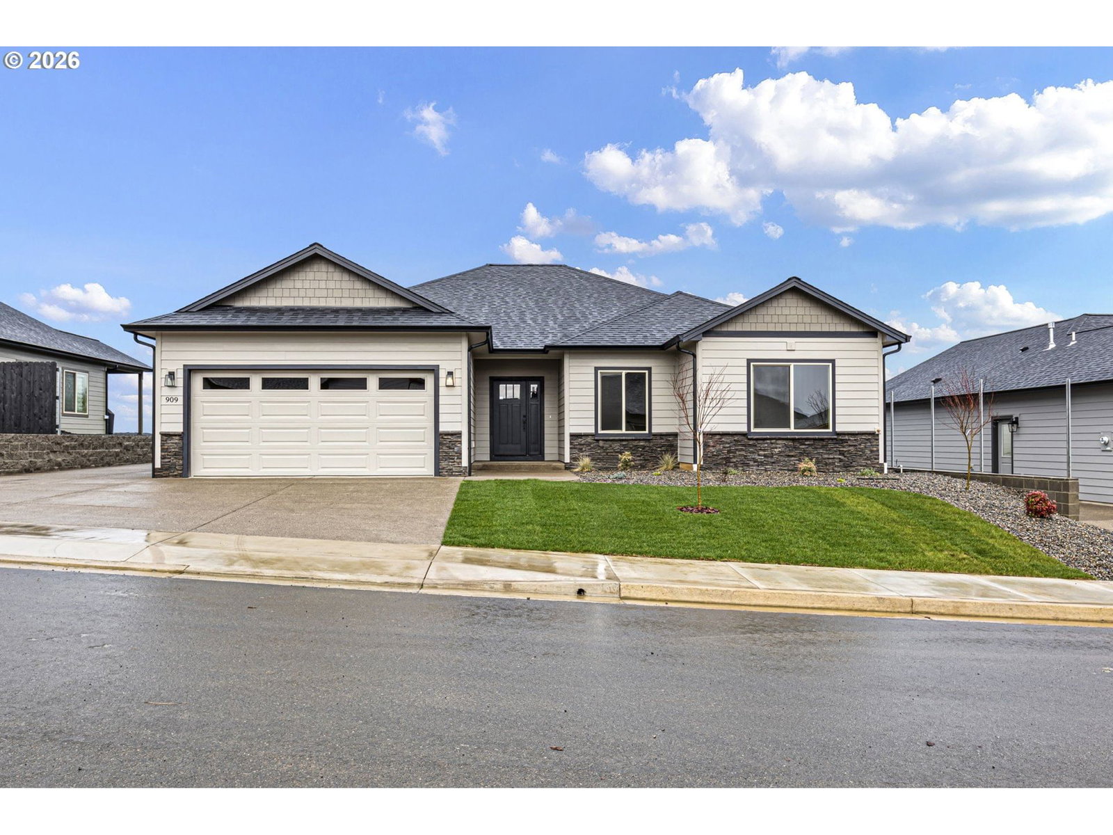 Primary listing photo, 909 DURHAM AVE, Sutherlin, OR, 97479