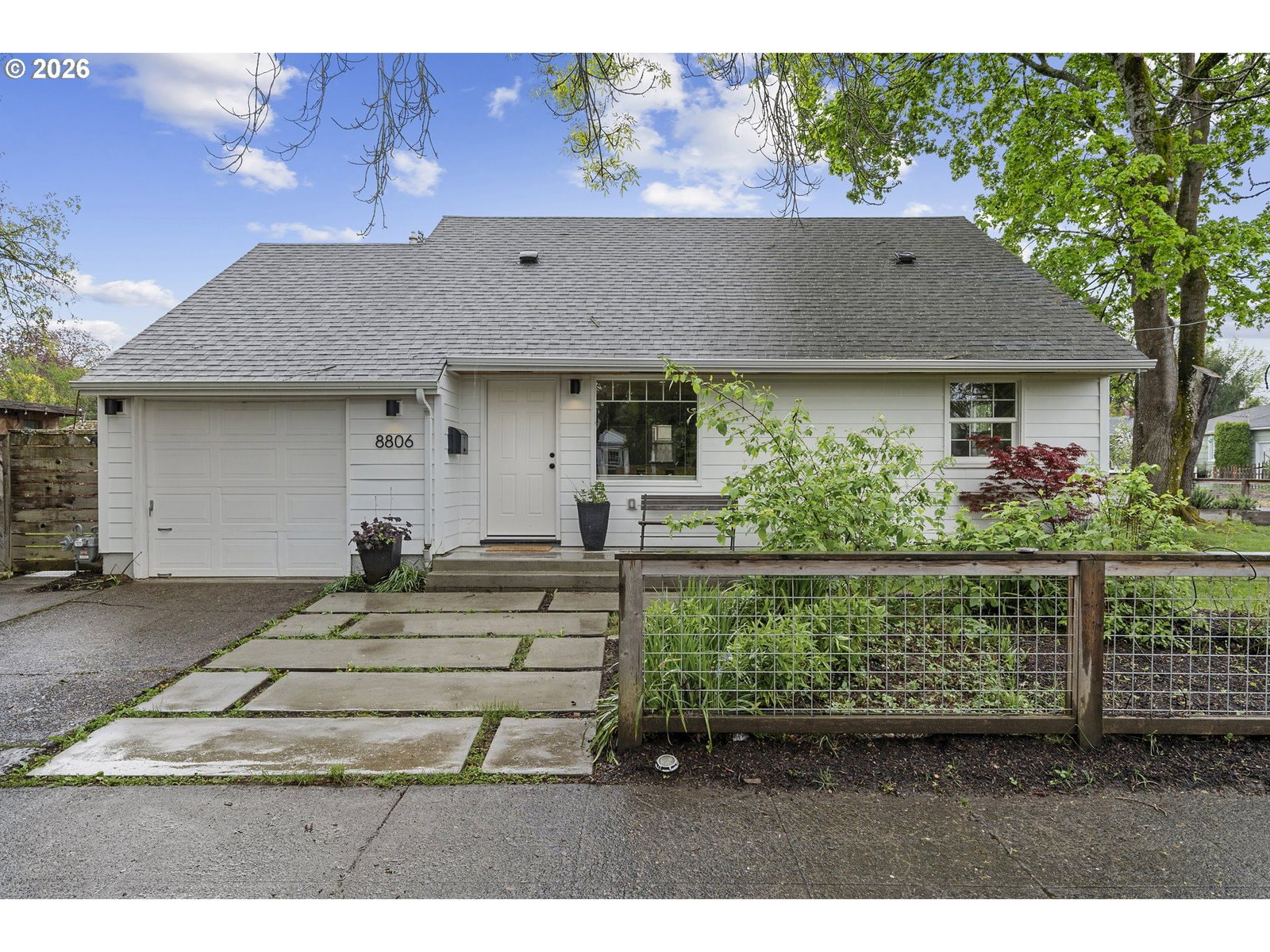 Primary listing photo, 8806 SE TAYLOR ST, Portland, OR, 97216