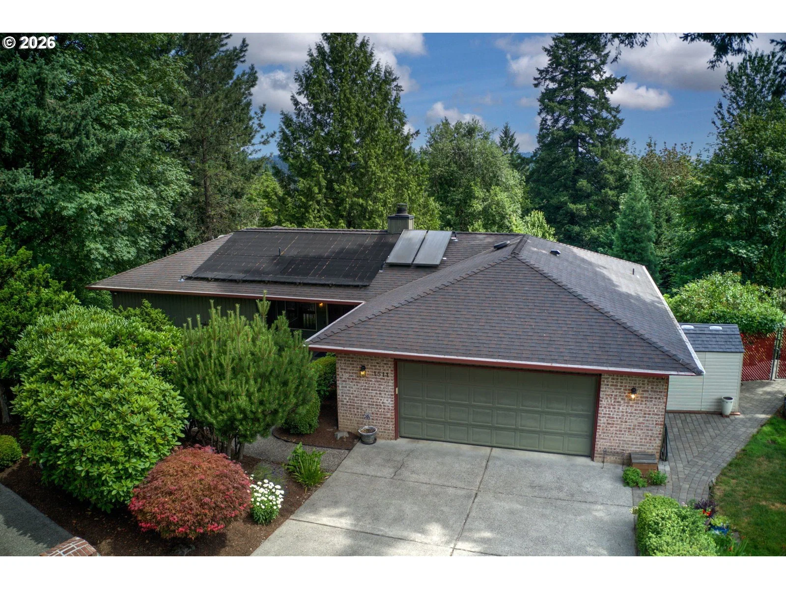 1511 WOODLAND TER
