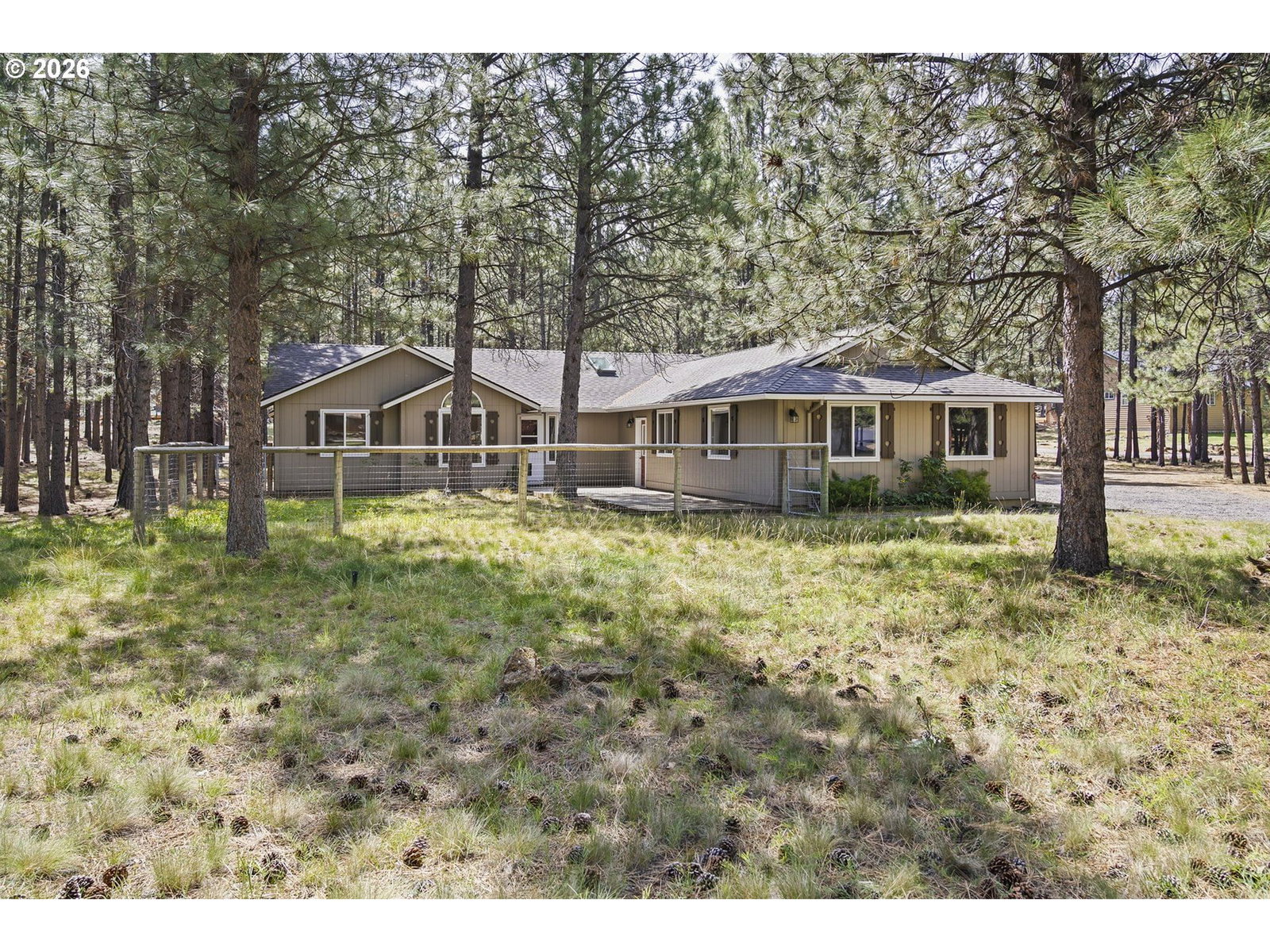 Listing photo 1 of 6