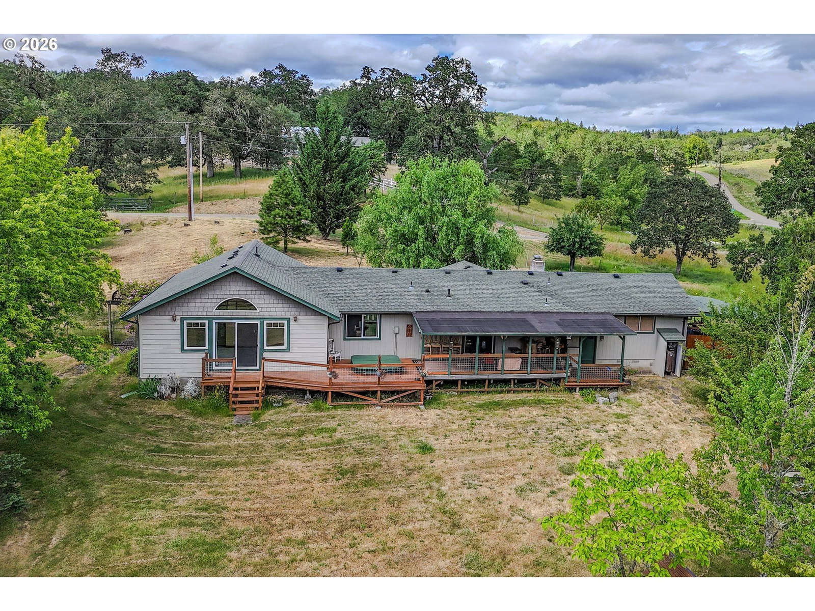 Listing photo 1 of 6