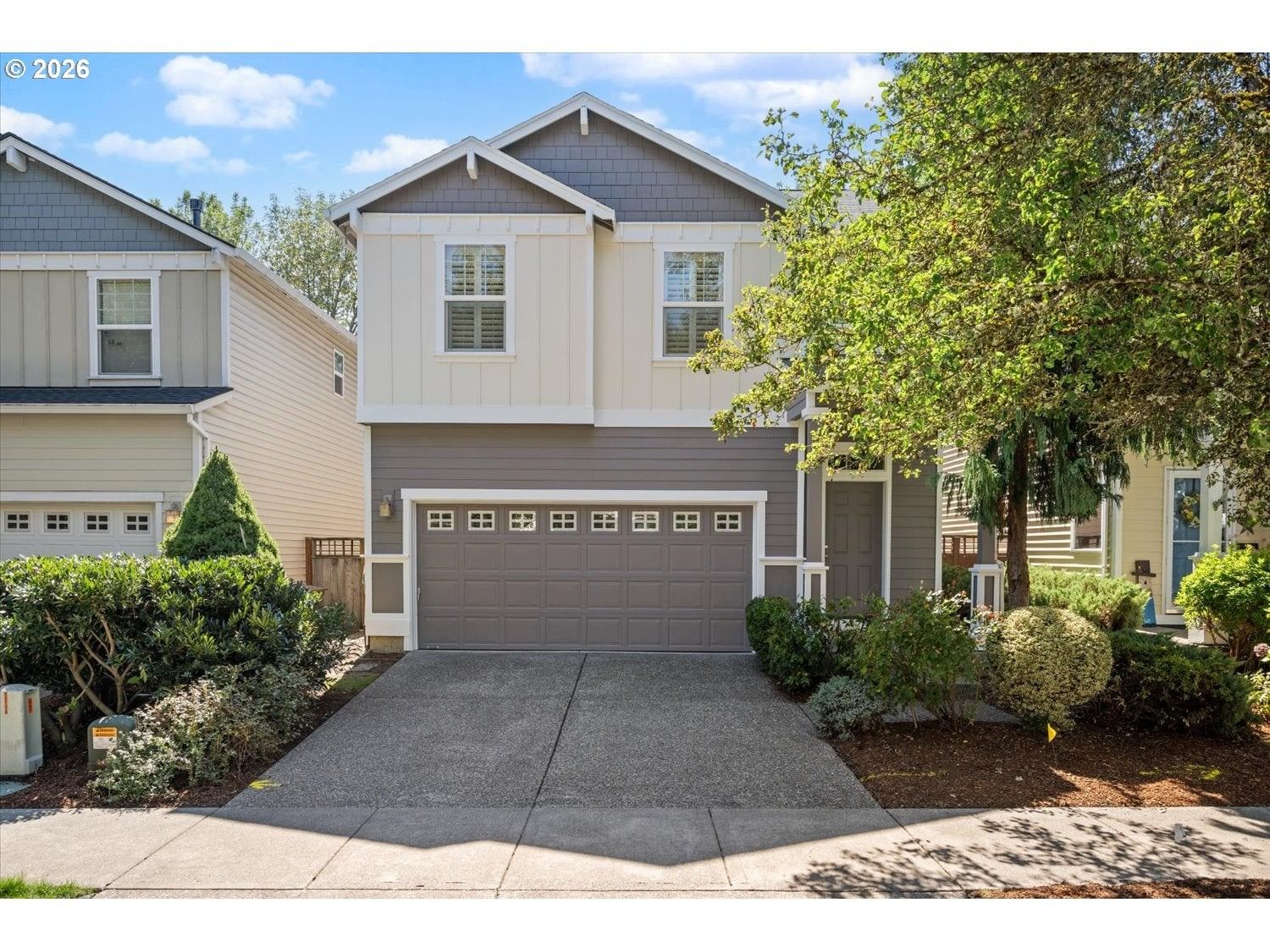 5648 NE CADDIS DR