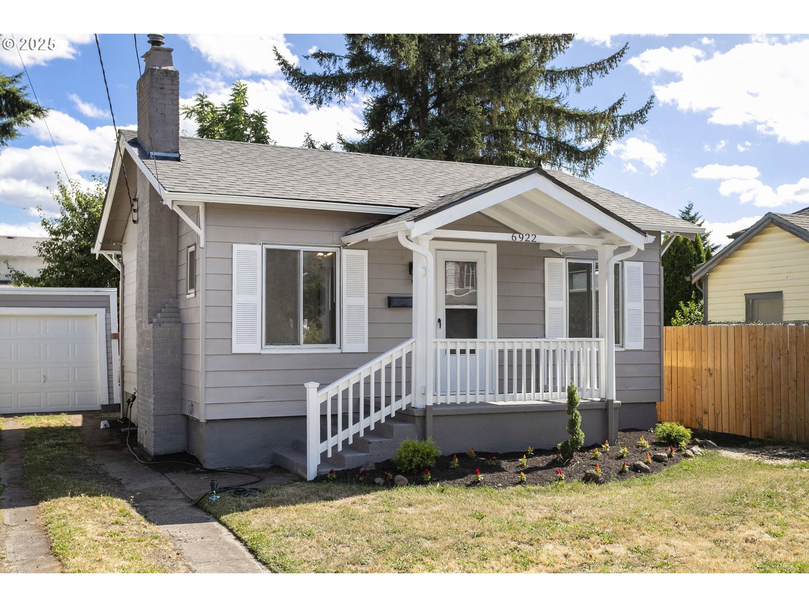 Primary listing photo, 6922 RAMONA ST, Portland, OR, 97206