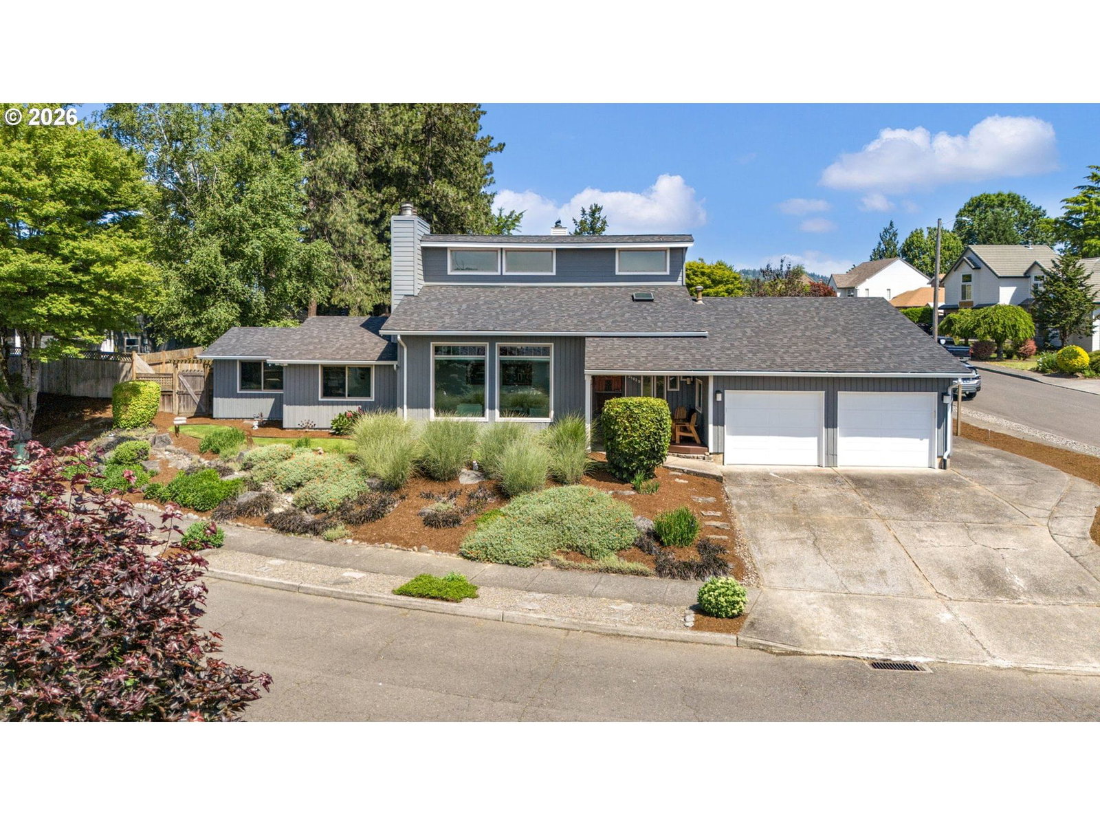 Listing photo 1 of 6