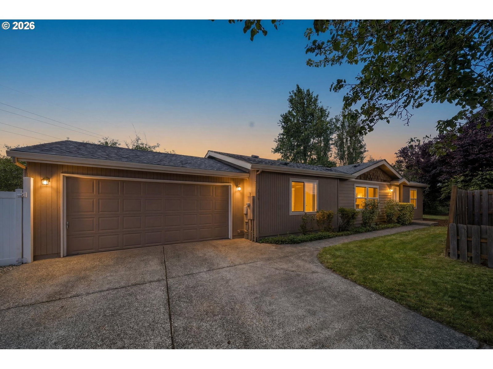 Listing photo 1 of 6