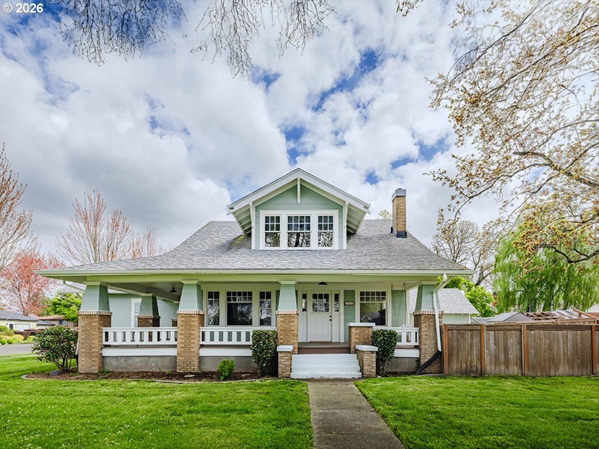 Primary listing photo, 395 N SHERIDAN ST, Mt Angel, OR, 97362