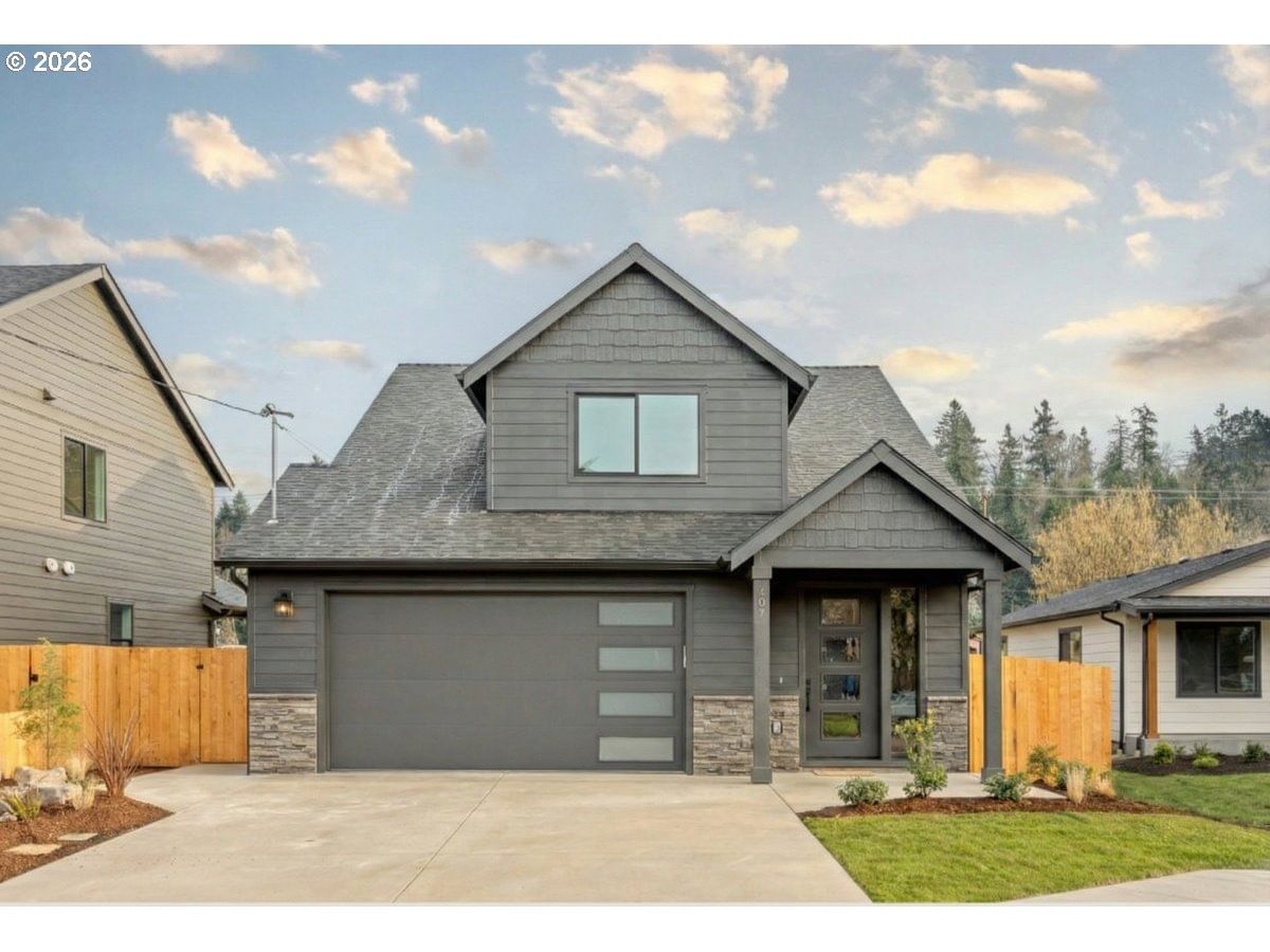 Primary listing photo, 407 1ST ST, Silverton, OR, 97381