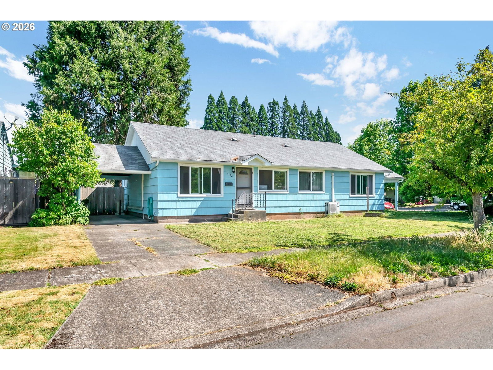 Listing photo 1 of 6