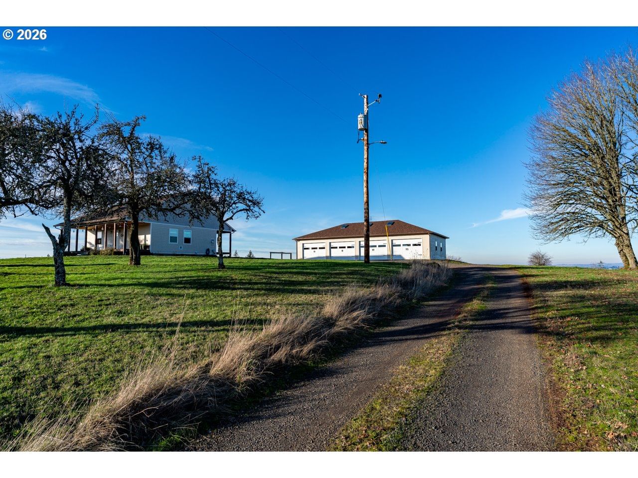 Listing photo 1 of 6