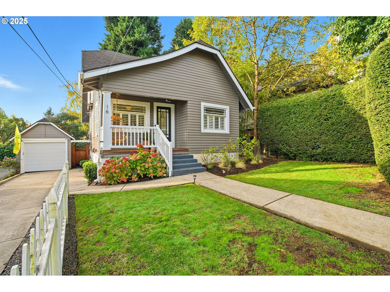 Primary listing photo, 16 S BOUNDARY ST, Portland, OR, 97239