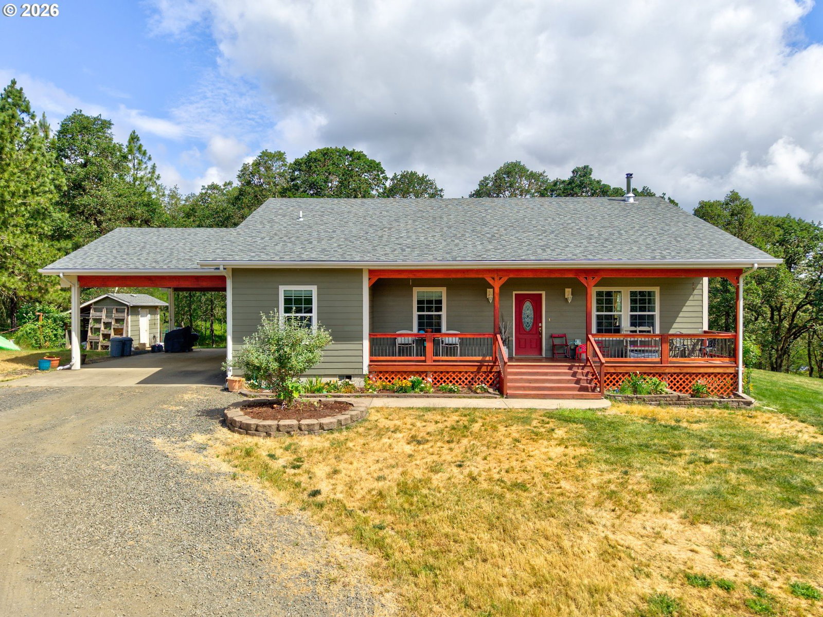 Listing photo 1 of 6