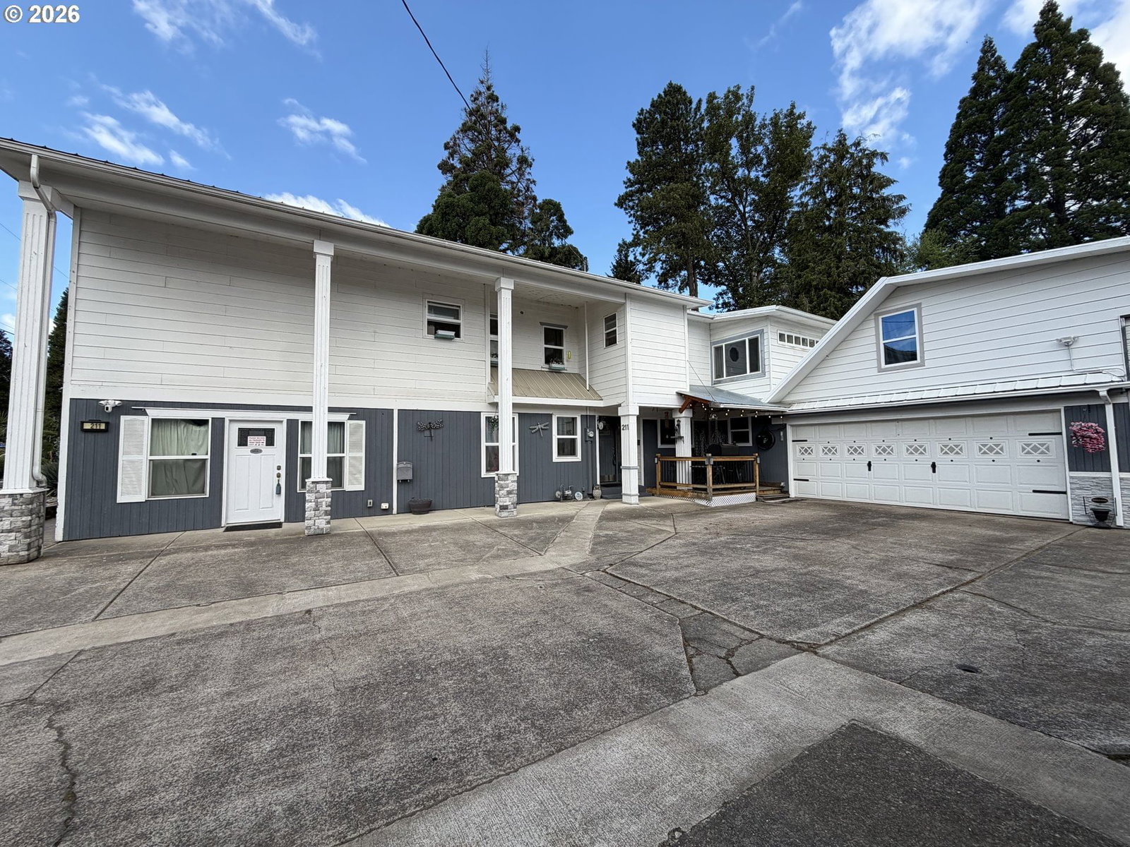 Listing photo 1 of 1