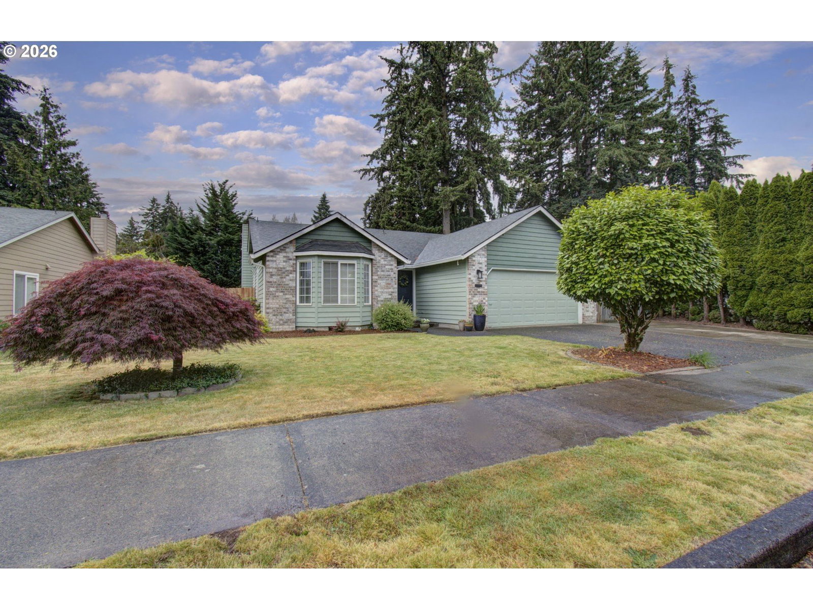 Listing photo 1 of 6