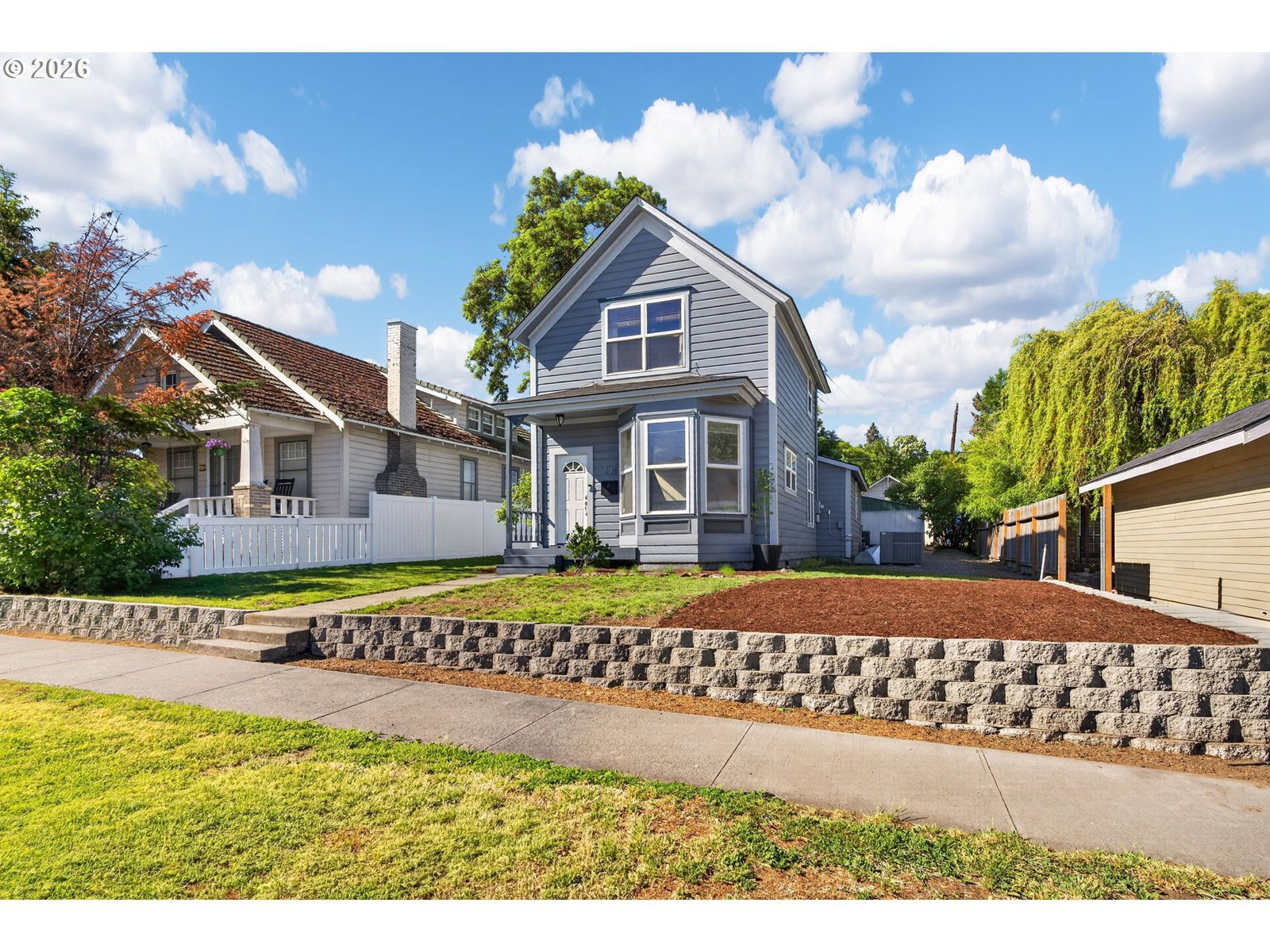 Listing photo 1 of 6