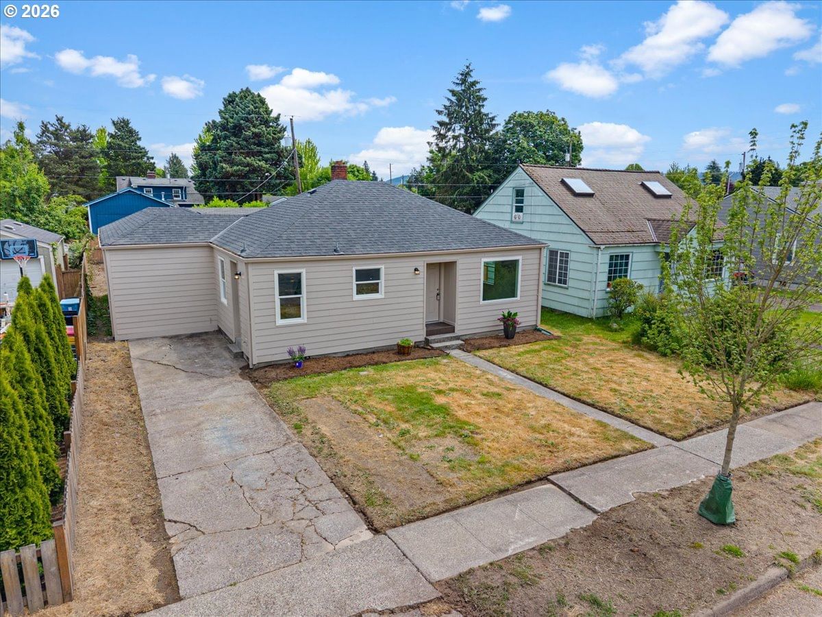Listing photo 1 of 6