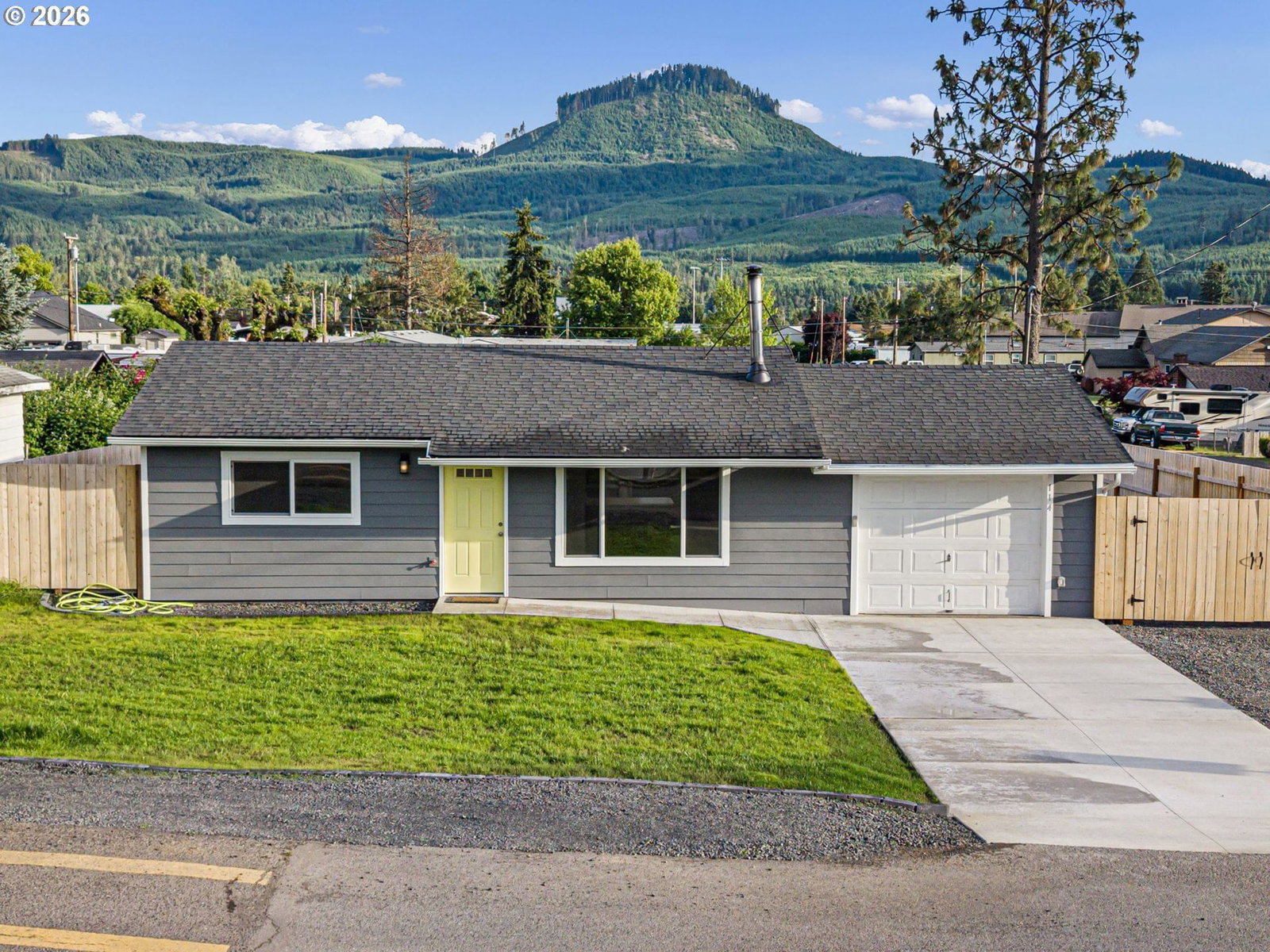 Listing photo 1 of 6