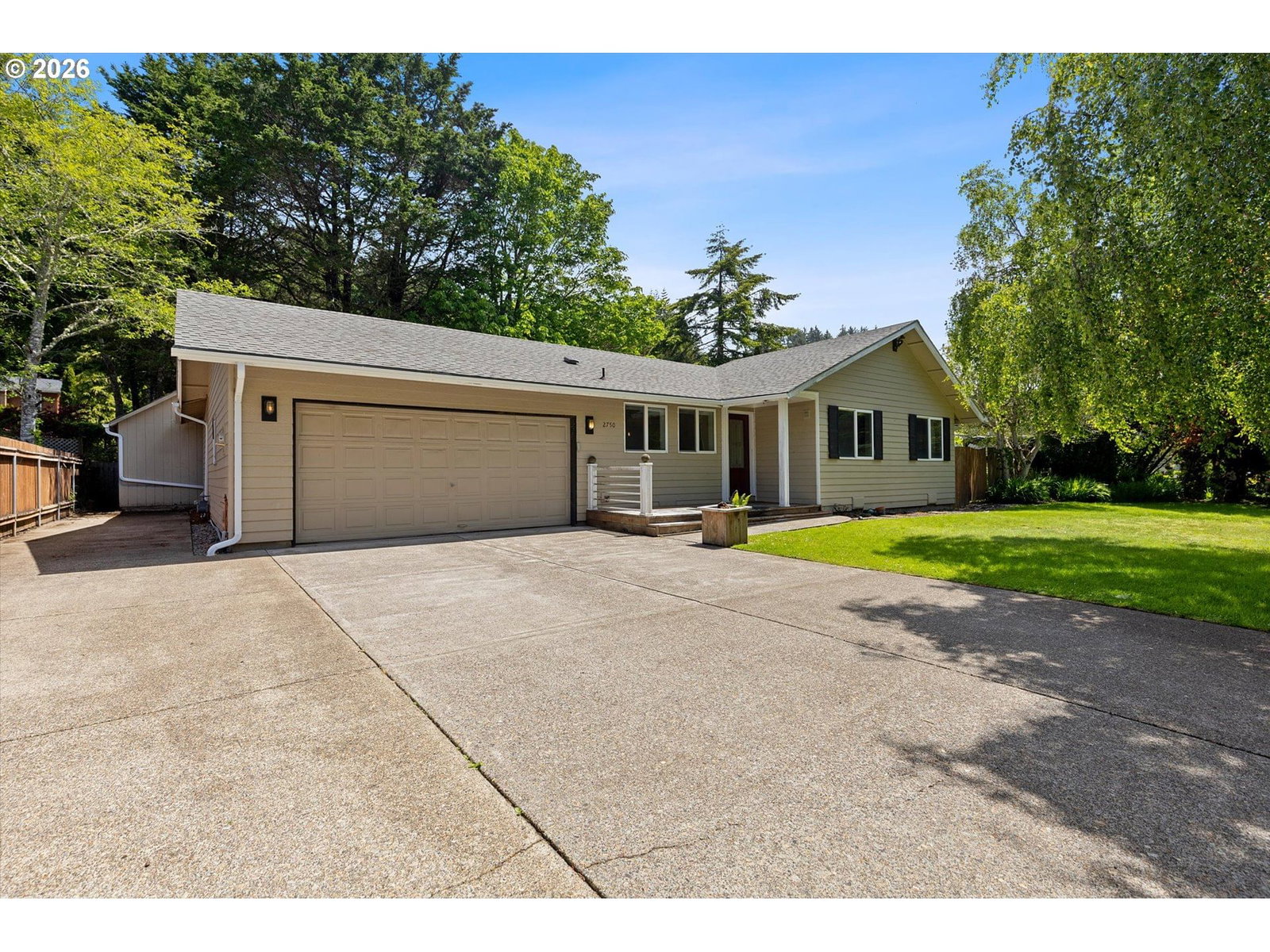 Listing photo 1 of 6