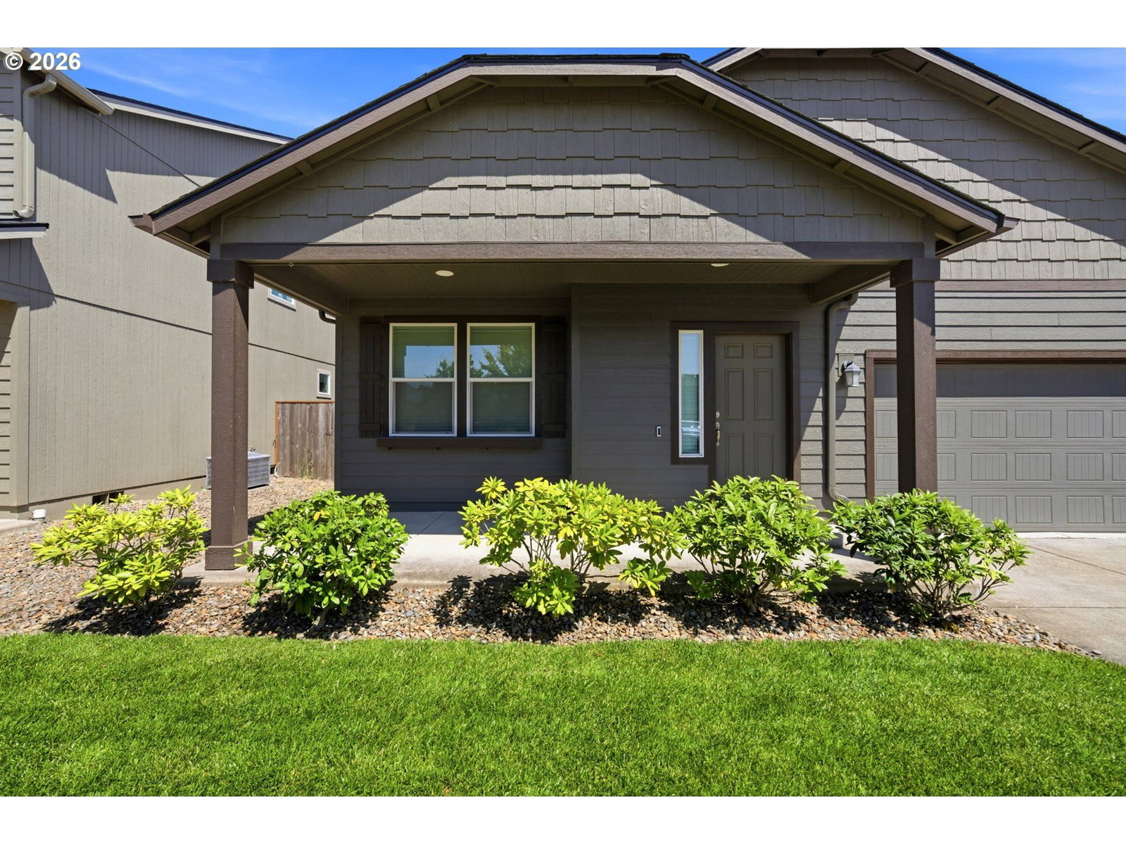 Listing photo 1 of 6