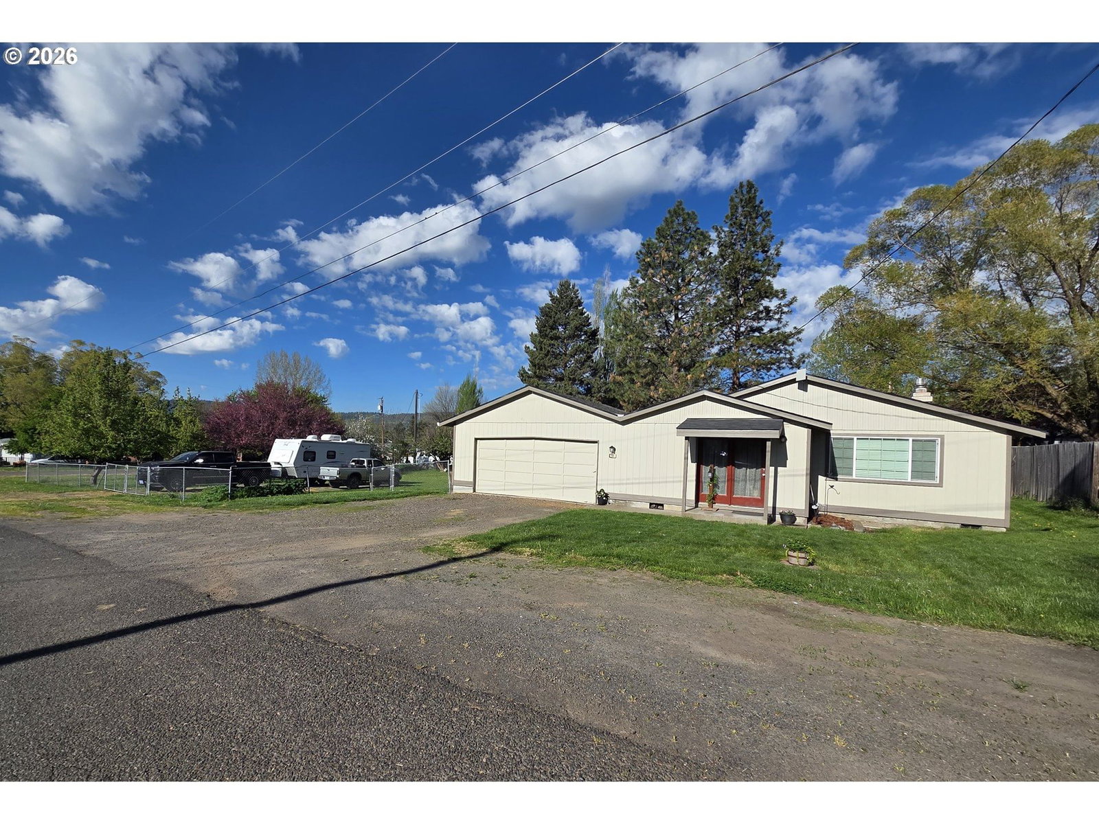 Listing photo 1 of 6