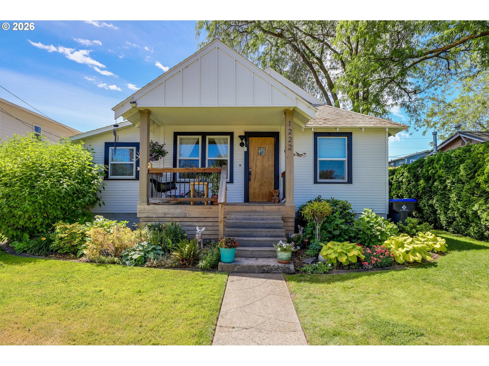 Listing photo 1 of 6